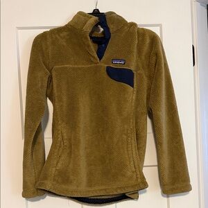 Patagonia women's mustard  Fleece Pullover